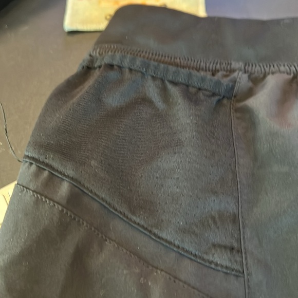 Brooks 7” men’s running shorts, large - Picture 3 of 4